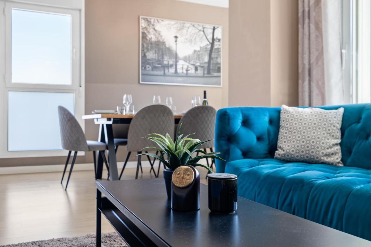 Luxury New Apartment City Center Estepona - Private Parking Kültér fotó