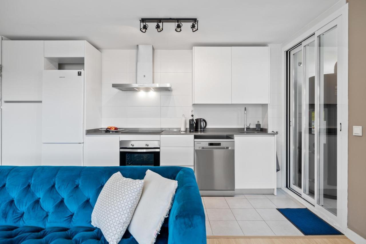 Luxury New Apartment City Center Estepona - Private Parking Kültér fotó