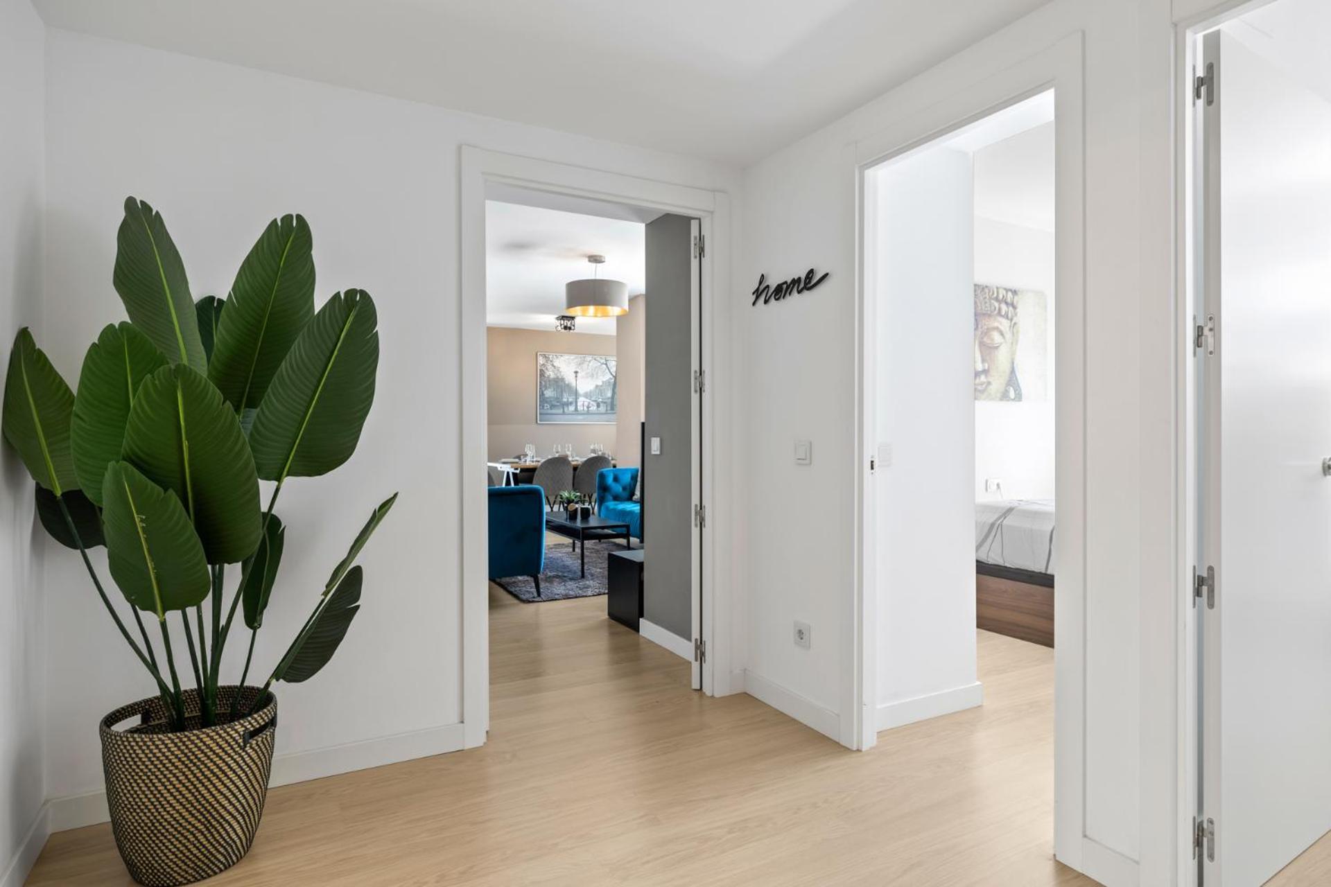 Luxury New Apartment City Center Estepona - Private Parking Kültér fotó